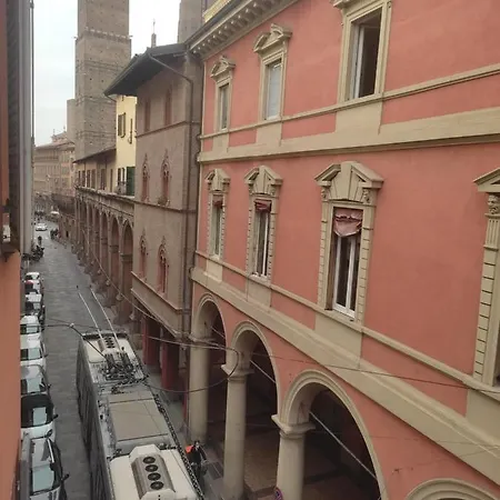Camera Sotto Le Torri *